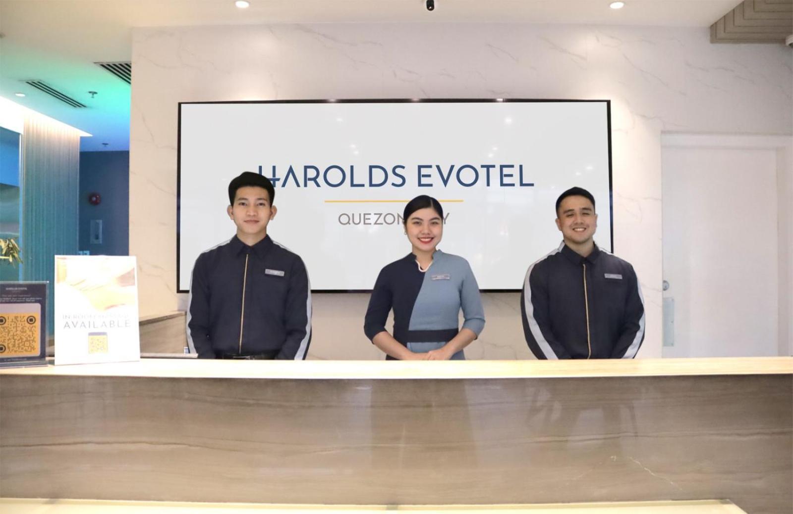 Harolds Evotel Quezon City Manila Dış mekan fotoğraf